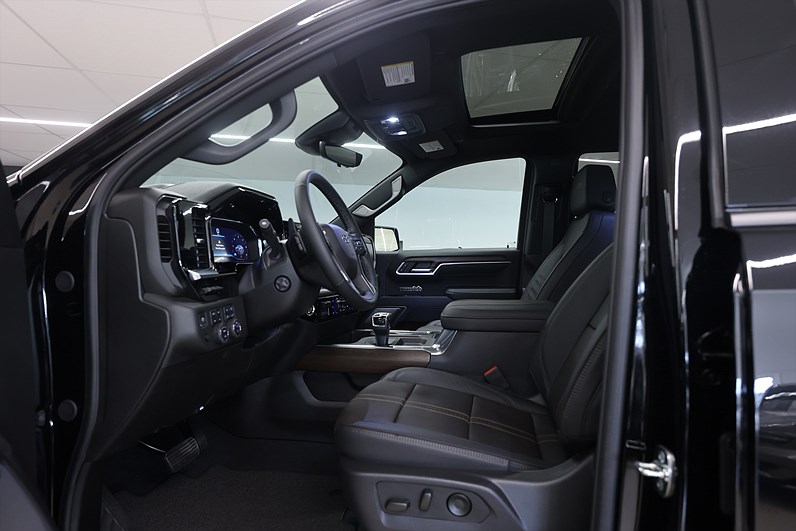 Chevrolet Silverado High Country Midnight Edt 3.0 Duramax MOMS