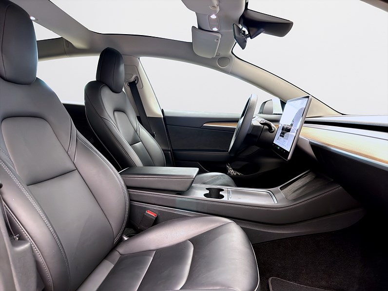 Tesla Model 3 Standard Range 283hk Pano Navi B-Kamera