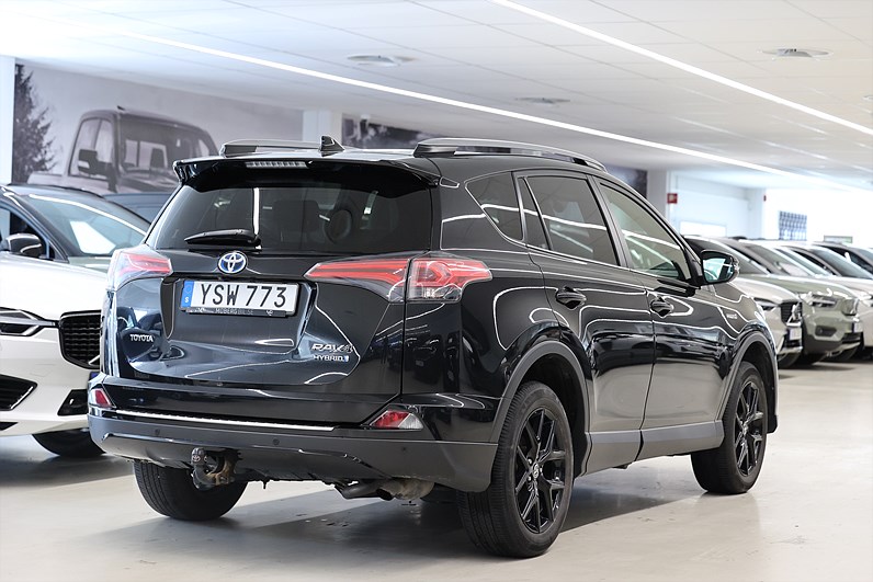 Toyota RAV4 Hyrbid 197hk X-Edition B-kamera Drag MOMS