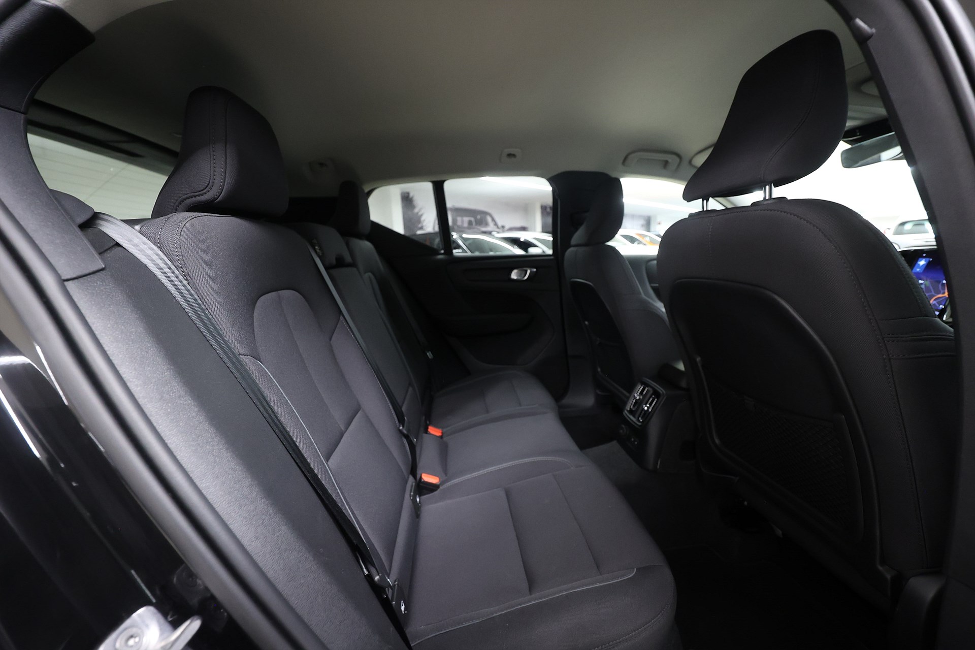 Volvo XC40 T4 Recharge 211hk *Hjulkampanj!* Momentum Värmare