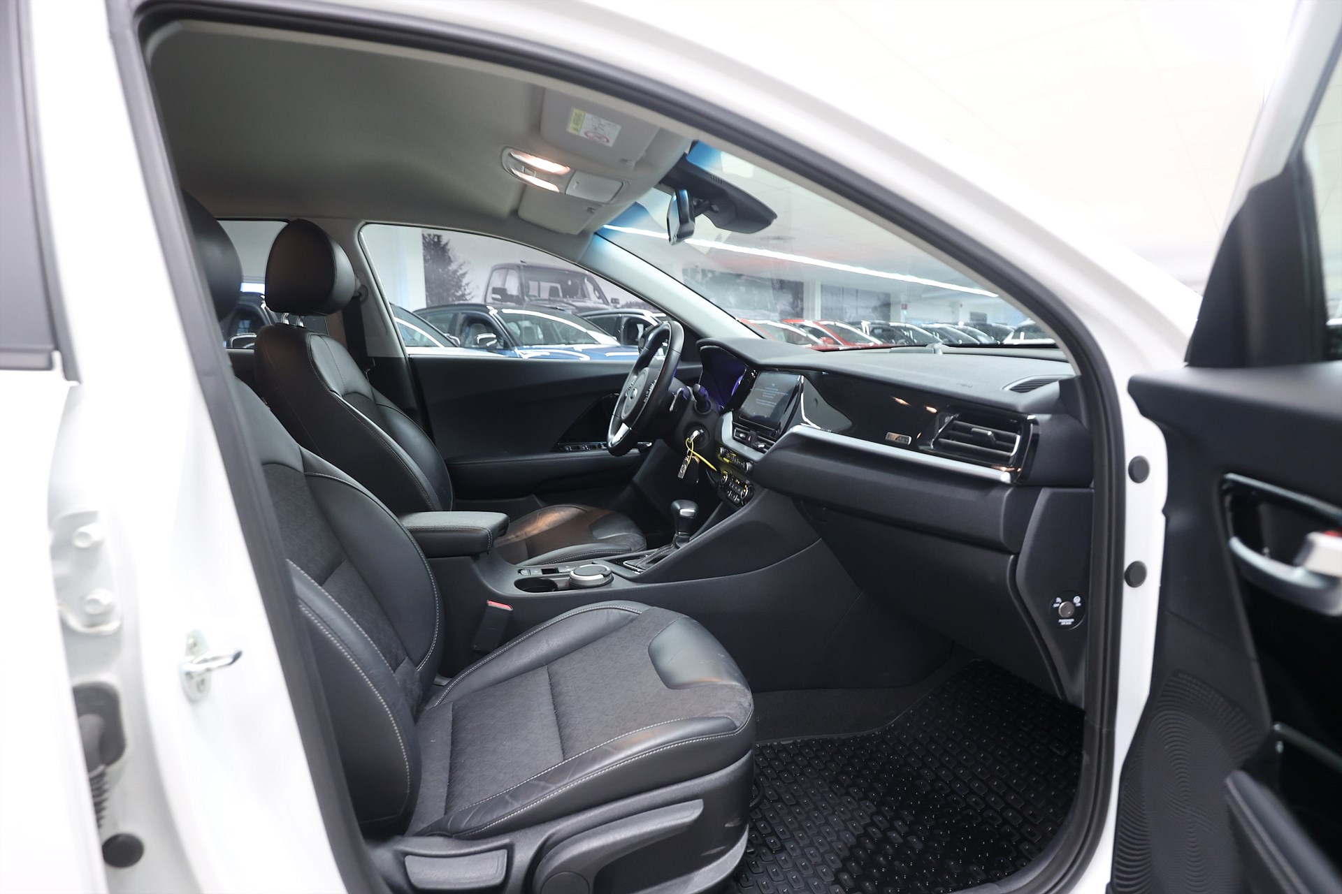 Kia Niro P-HEV 141hk Advance Plus B-kamera Navi