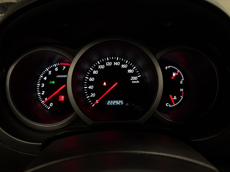 Suzuki Grand Vitara 2.0 4WD Lågväxel Dragkrok 2008, svart – bild 22 av 22, begagnad hos Niber i Järfälla