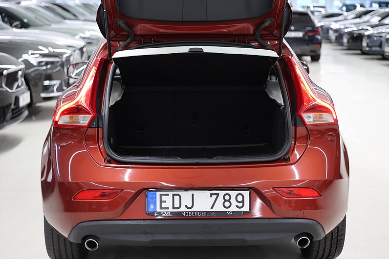 Volvo V40 D3 150hk Aut Summum Teknik Pkt Skinn Värmare