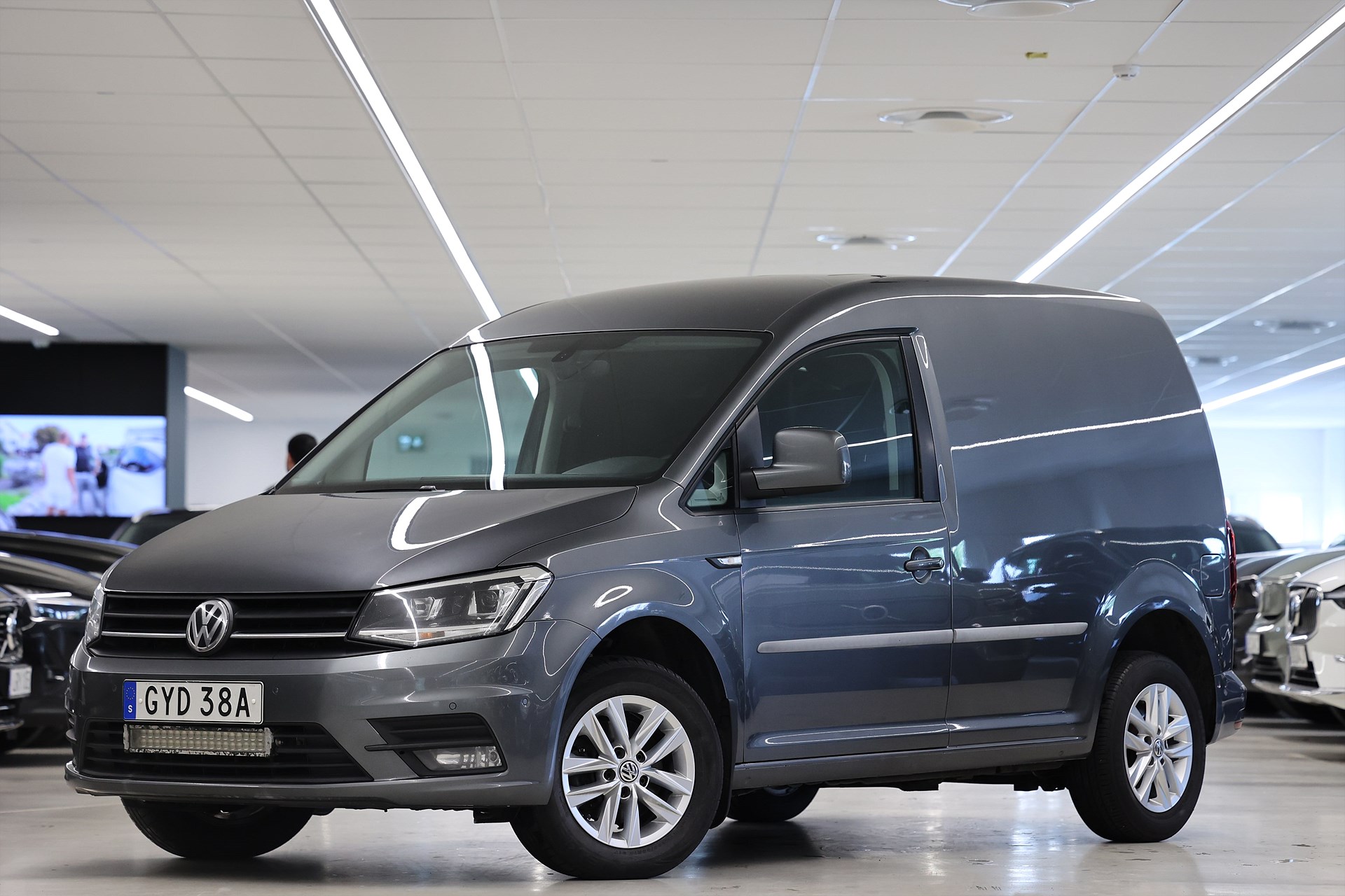 Volkswagen Caddy 2.0 TDI DSG 102hk Drag Adapt fart Carplay LEASEBAR