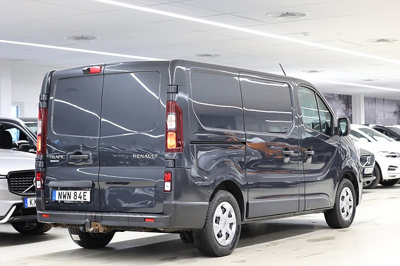 Renault Trafic 2.0 dCi EDC 150hk L2 Drag Värmare B kamera PDC MOMS