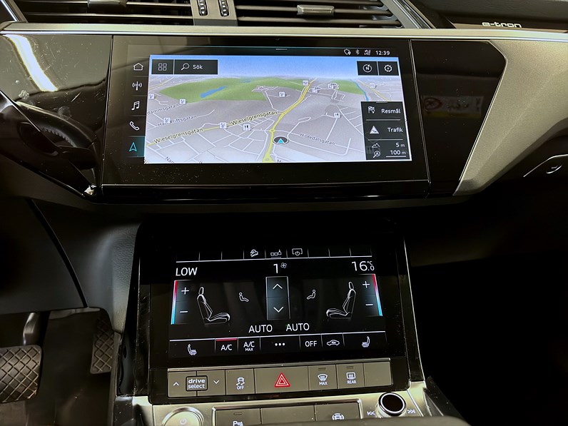 Audi e-tron 50 quattro 313hk Helg på Moberg! Navi Keyless PDC