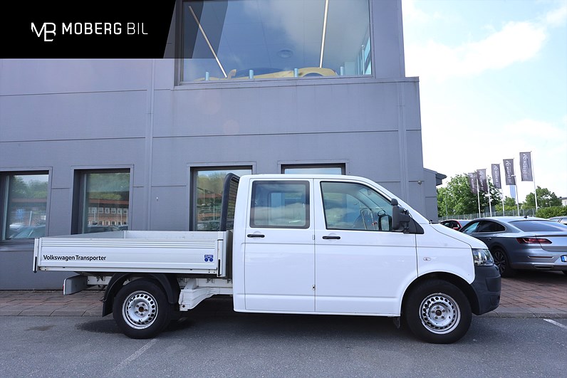 Volkswagen Transporter Dubbelhytt 2.0 TDI Flakbil Drag MOMS