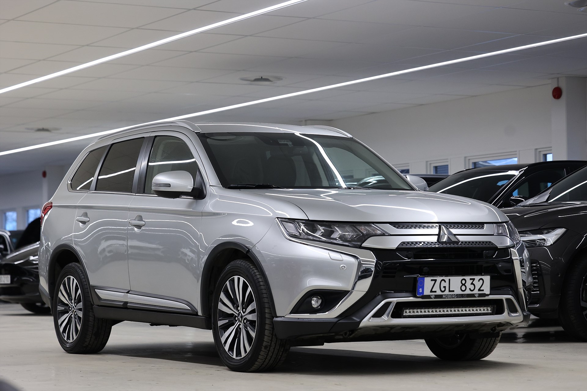 Mitsubishi Outlander 2.0 4WD 150hk Business Keyless