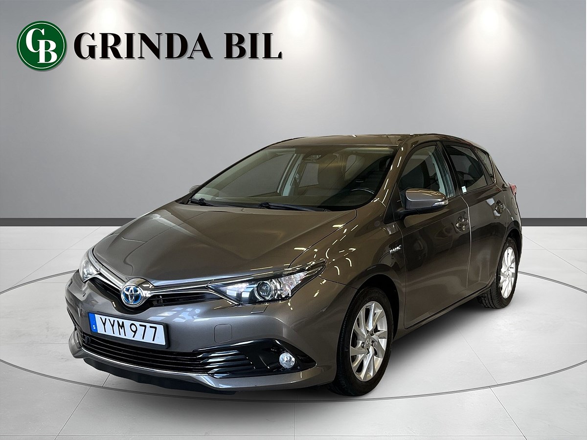Toyota Auris Hybrid e-CVT, 136hk, 2017
