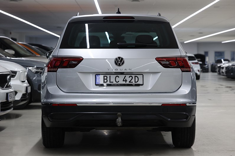 Volkswagen Tiguan 1.5 TSI 150hk *Hjulkampanj!* B-kamera Drag PDC