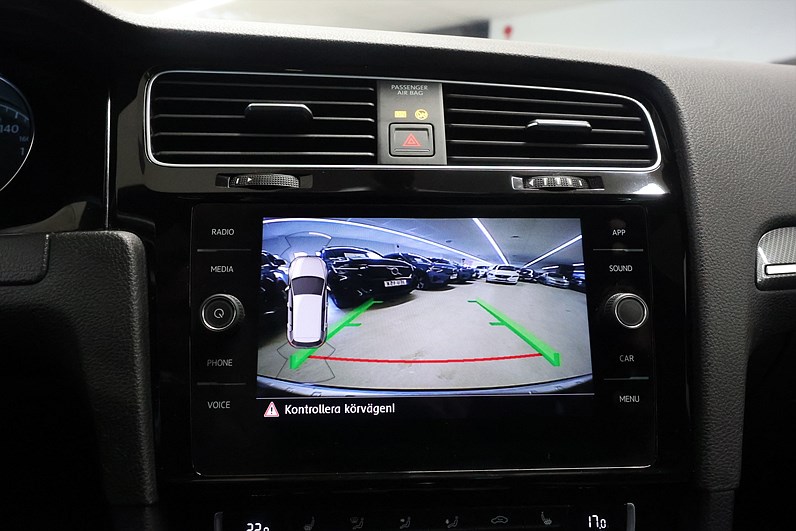 Volkswagen Golf 1.4 TSI 150hk R-Line Dynaudio Pano Värmare