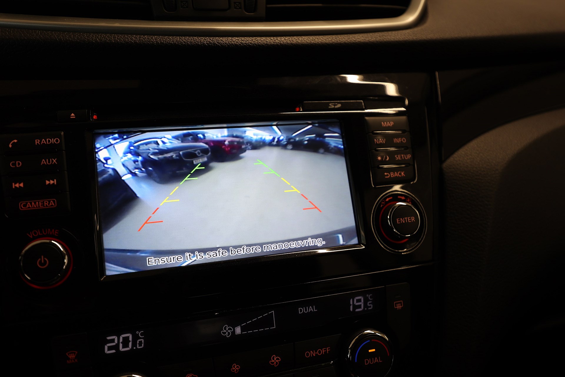 Nissan Qashaqi 1.6 DCI 130hk B-Kamera Bluetooth Navi Farthållare