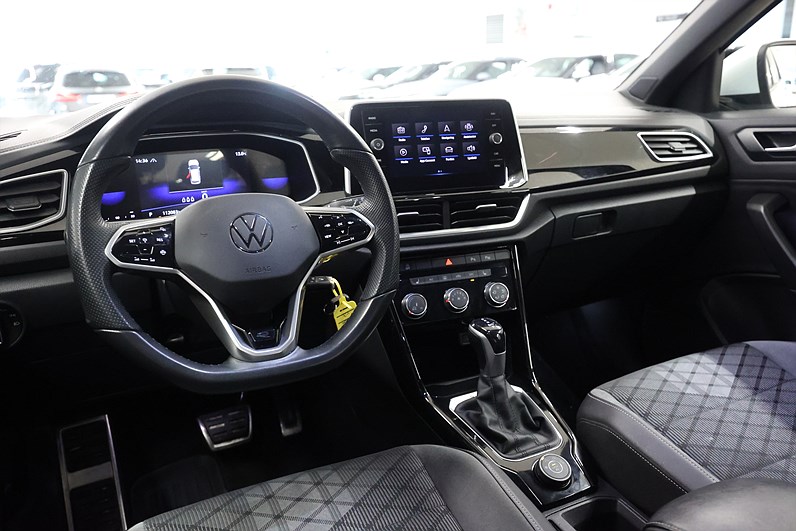 Volkswagen T-Roc 2.0 TDI 150hk 4M R-Line Carplay Navi PDC