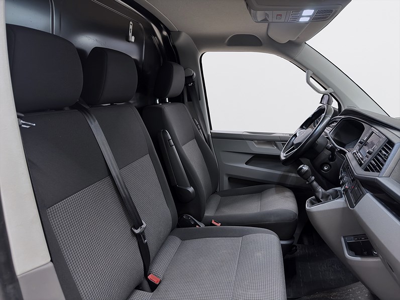 Volkswagen Transporter T30 2.0 TDI 110hk V-inredning Drag Värmare