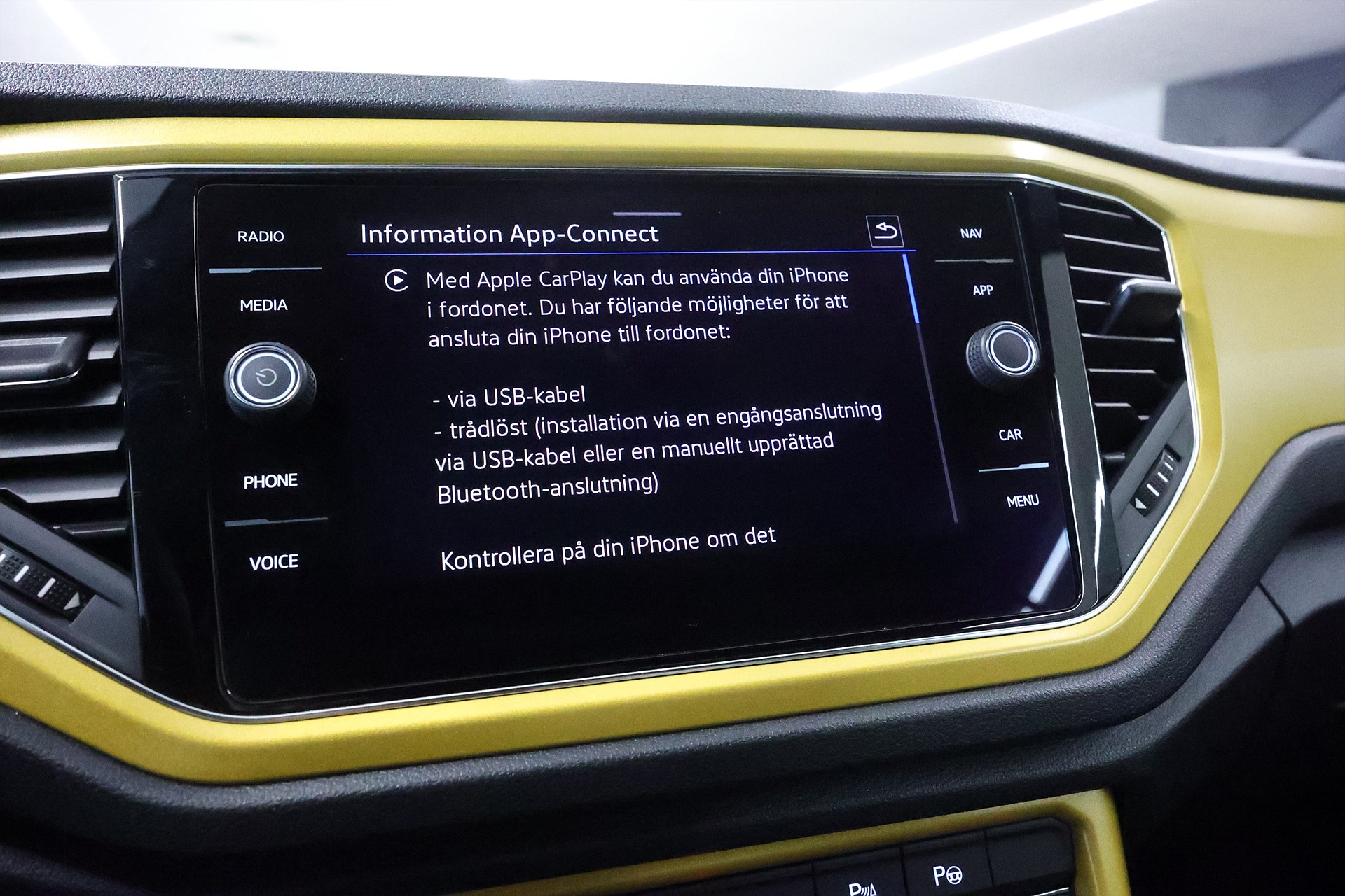 Volkswagen T-Roc Cabriolet 1.5 TSI 150hk R Line Läder Beats B-Kamera