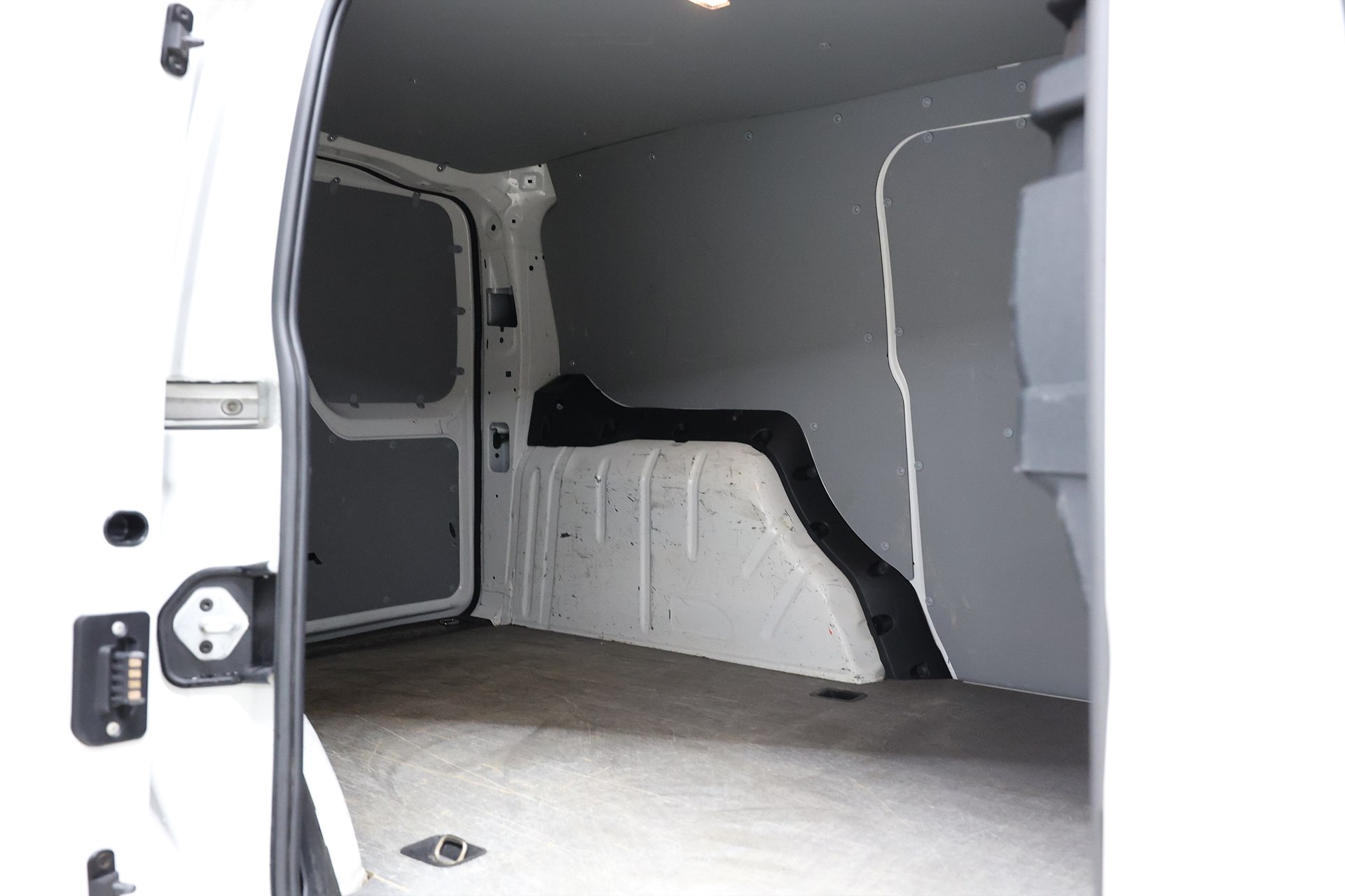 Volkswagen Caddy Maxi 2.0 TDI Drag Värmare PDC LED Leasebar