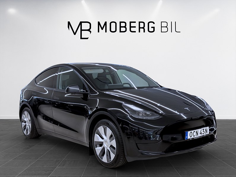 Tesla Model Y Standard Range 299hk Helg på Moberg! Pano Drag B-Kamera