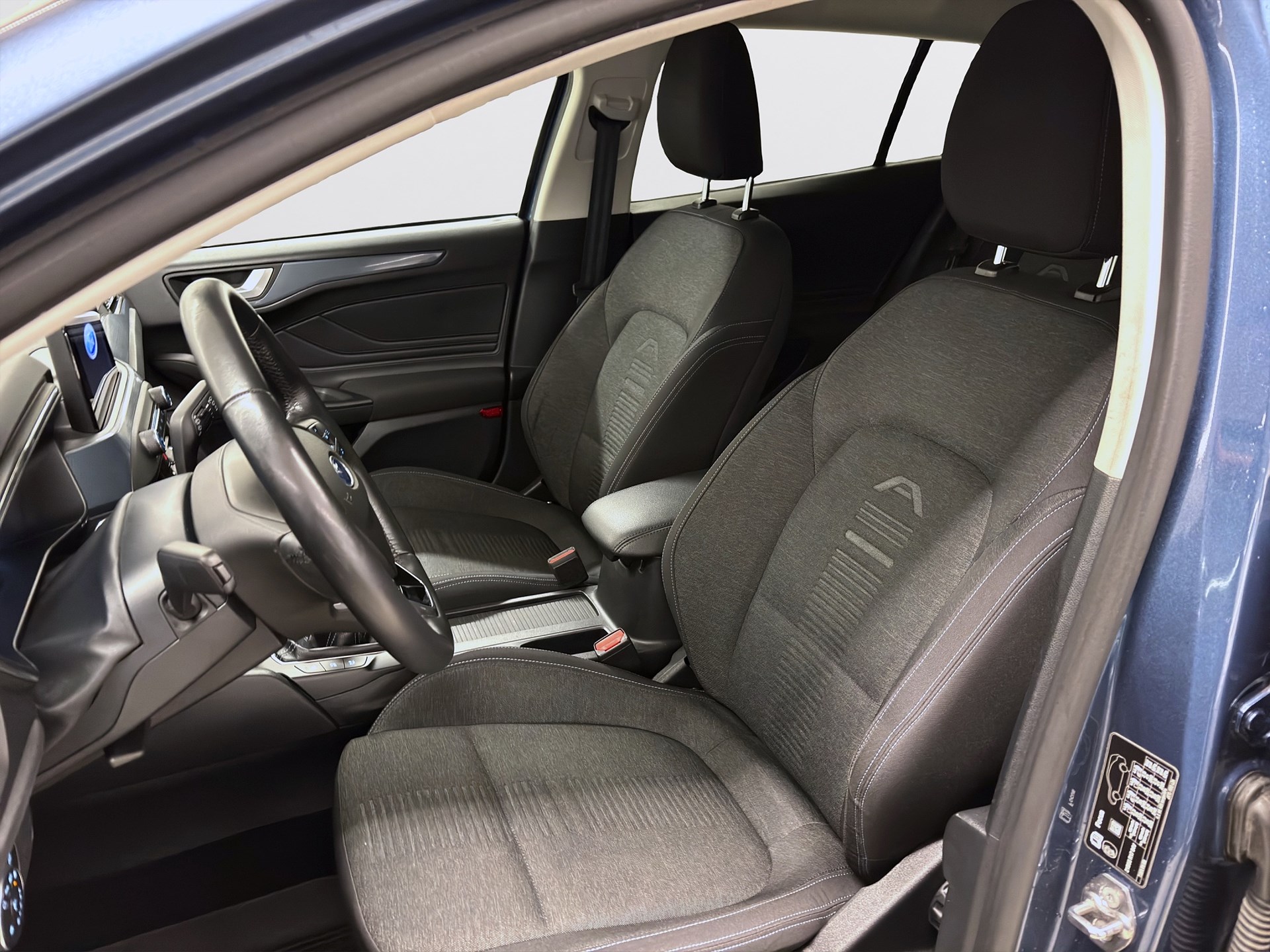 Ford Focus Kombi 125hk Active Keyless PDC 2 års garanti!