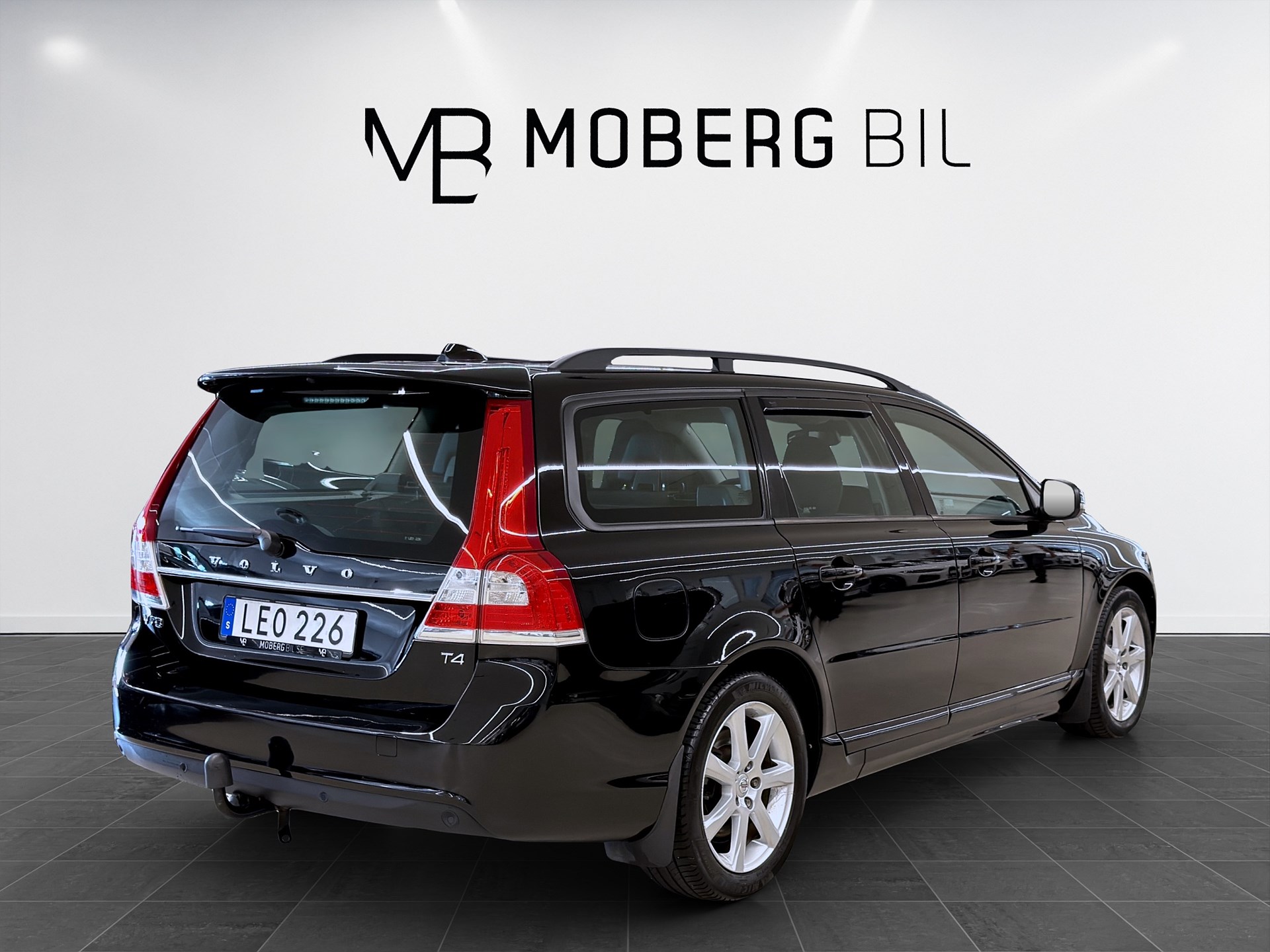 Volvo V70 T4 190hk Kinetic Värmare Drag Årsskatt 1086kr