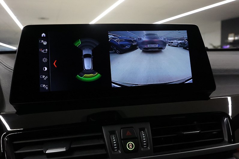 BMW X2 xDrive25e 220hk M Sport Shadow HUD H/K Skinn