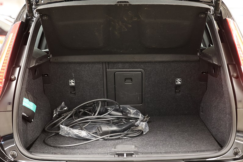 Volvo XC40 Recharge T4 211hk Inscription Exp B-kamera Keyless LEASBAR