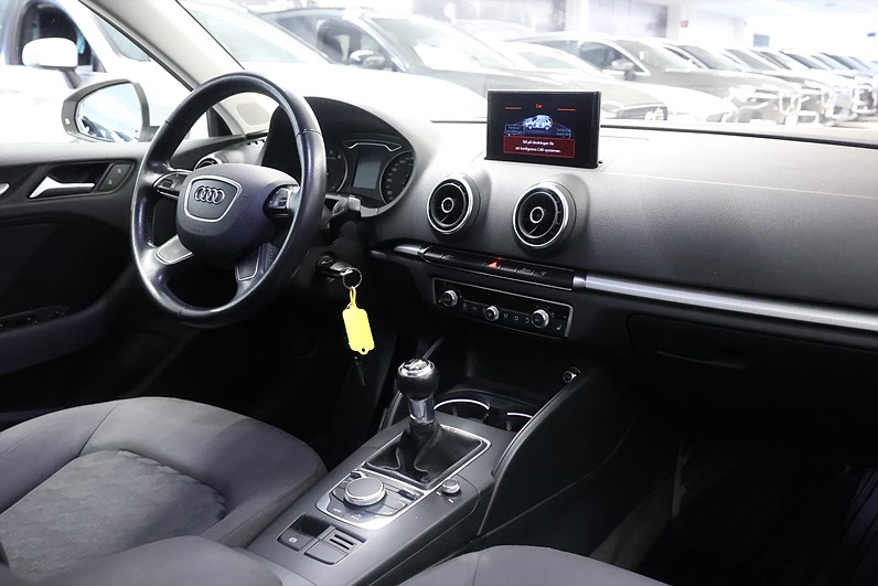 Audi A3 Sportback 1.2 TFSI 110hk Attraction Bluethooth PDC