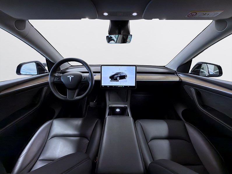 Tesla Model Y Standard Range 299hk Helg på Moberg! Pano Premium Navi