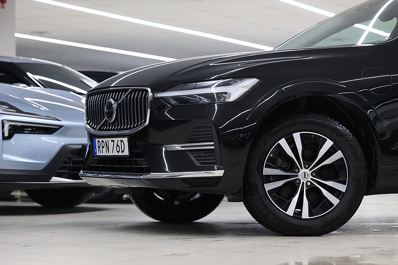 Volvo XC60 Recharge T6 AWD 350hk *Hjulkampanj!* Core Drag
