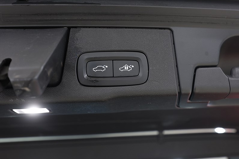 Volvo XC60 Recharge T6 AWD Insripction 340hk *Kampanj!* Pano Läder Navi