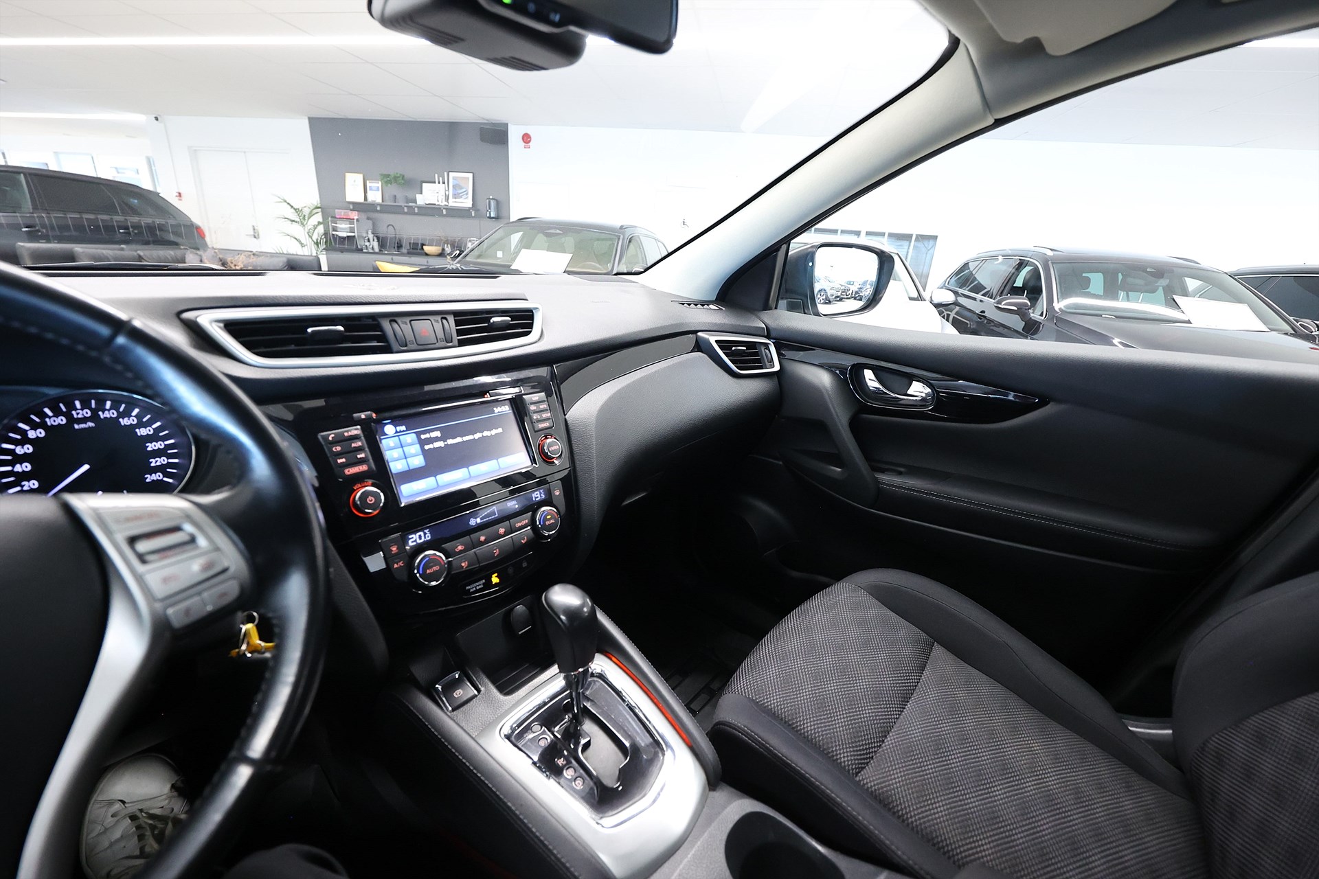 Nissan Qashaqi 1.6 DCI 130hk B-Kamera Bluetooth Navi Farthållare