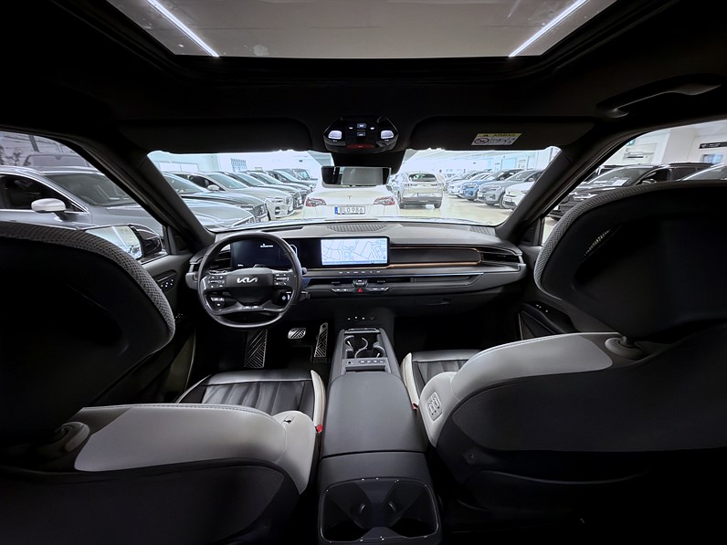 Kia EV9 385hk GT-Line 7-Sits HUD Pano 360 3D Meridian *  Helg på Moberg *