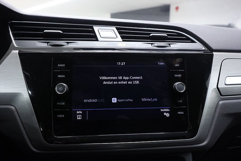 Volkswagen Touran 2.0 TDI 150hk R-Line 7 sits PDC LED MOMS