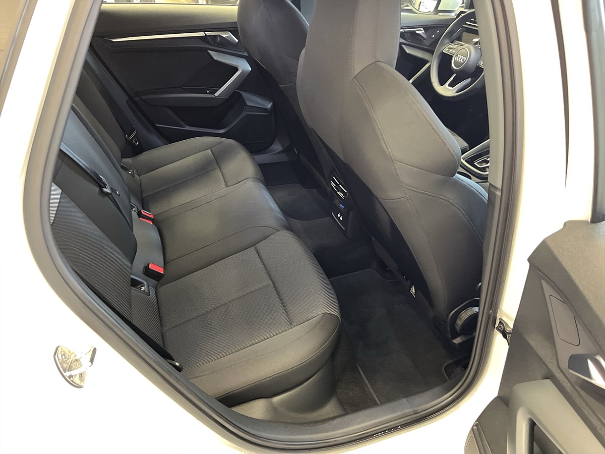 Audi A3 Sportback 35 TFSI S Tronic, 150hk, 2026
