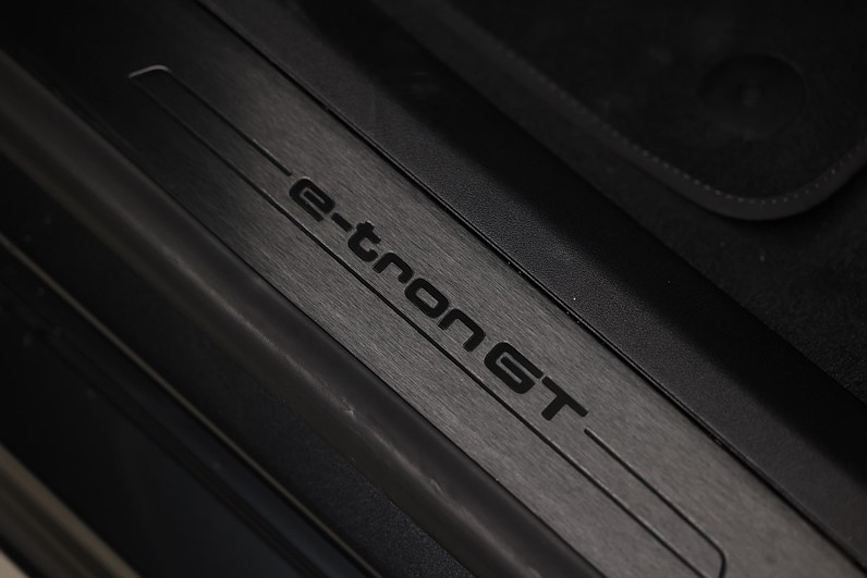 Audi E-Tron GT quattro 476hk Pano Cockpit LEASBAR 360-kamera