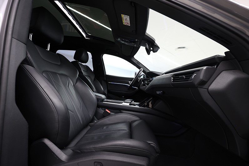 Audi E-Tron 55 Q Proline Pano B&O Matrix Drag LEASBAR