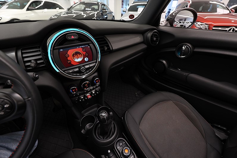 Mini Cooper Cabriolet 136hk Pepper II Excitement Pack
