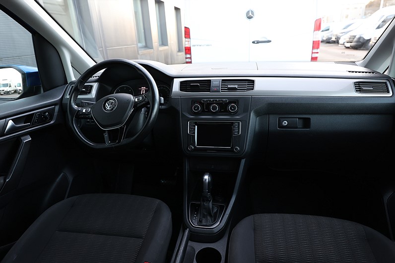 Volkswagen Caddy Life 2.0 TDI 102hk Värmare PDC Carplay