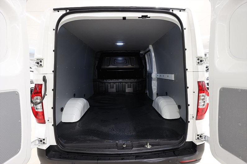 Maxus e-Deliver 3 LWB 52.5 kWh B-kamera Carplay LEASBAR