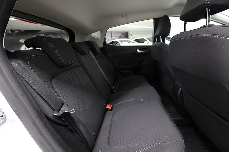 Ford Fiesta 1.0T EcoBoost 95hk Titanium Apple Carplay