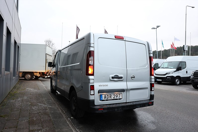 Nissan NV300 1.6 dCi 120hk L2H1 Värmare Nyservad