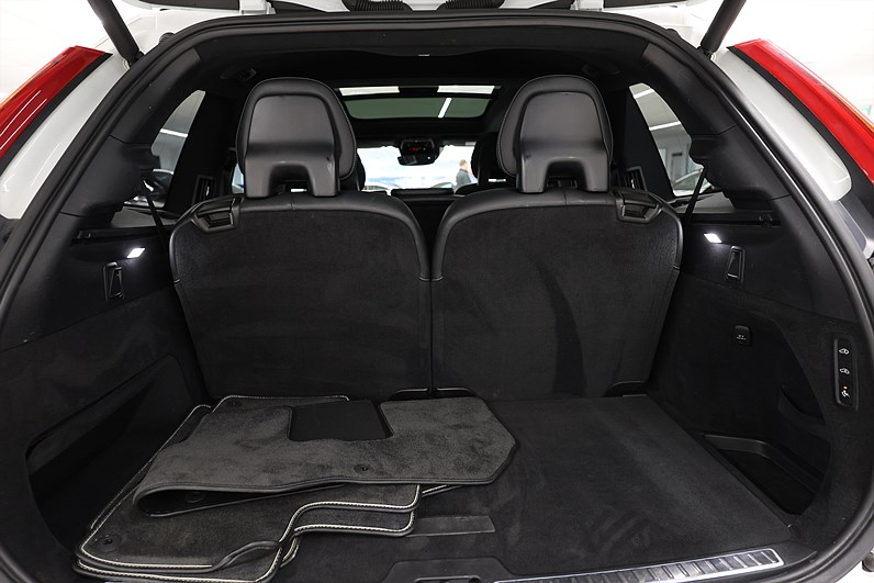 Volvo XC90 T8 AWD TwEn R-Design 7-Sits Pano B&W SE SPEC!