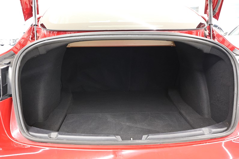 Tesla Model 3 Standard Range 258hk Pano AP Skinn