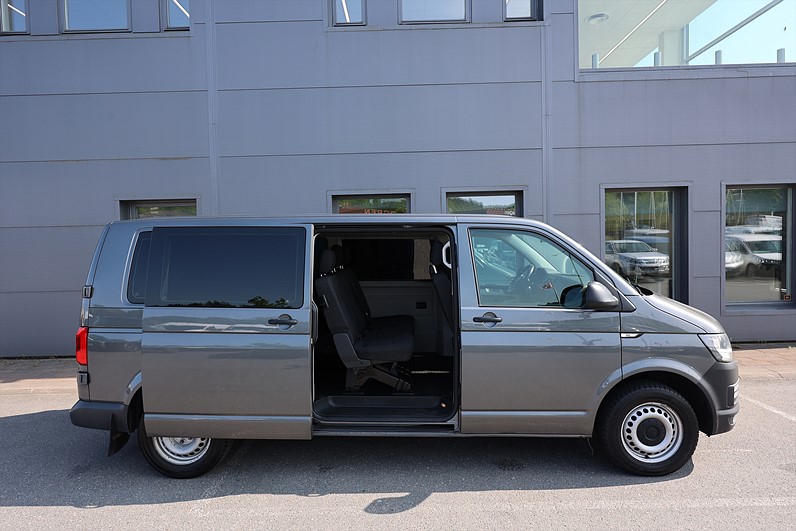 Volkswagen Caravelle 2.0 TDI 150hk Trendline Värmare PDC
