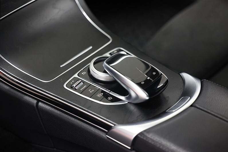 Mercedes-Benz C 220 d T 194hk AMG Pano Premium Värmare Drag