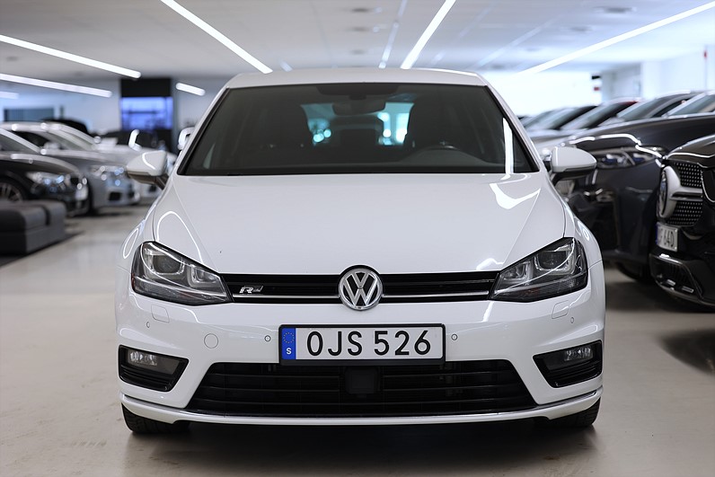 Volkswagen Golf 1.4 TSI 150hk R-Line Premium PDC Årskatt 514:-