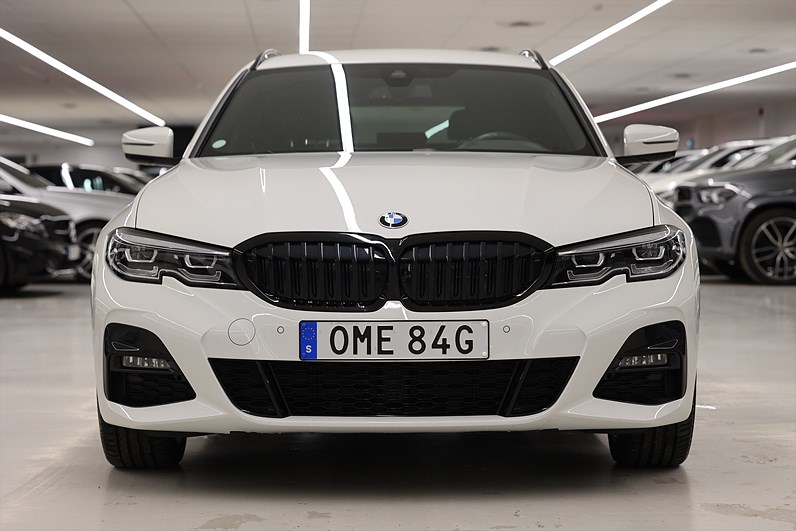 BMW 330e xDrive Touring 292hk M Sport Shadow Navi Drag