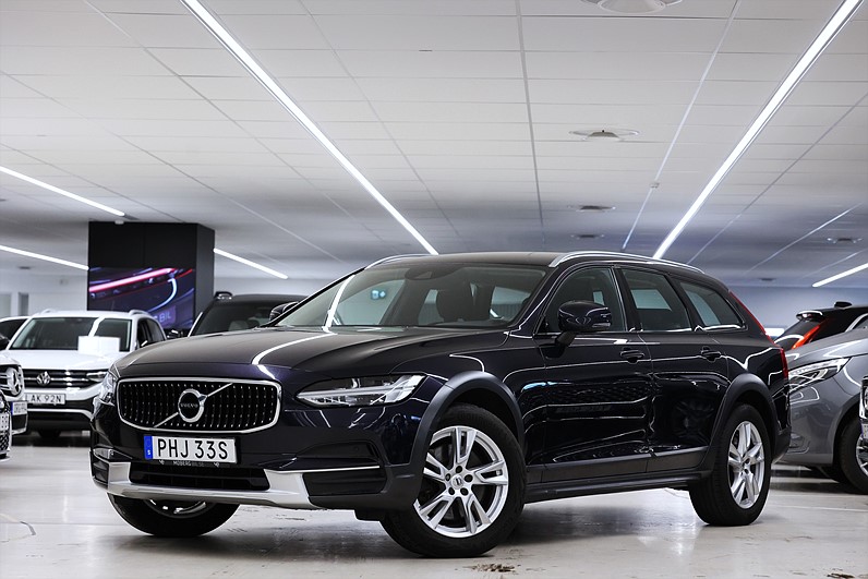 Volvo V90 Cross Country D4 AWD 190hk Momentum Navi Värmare