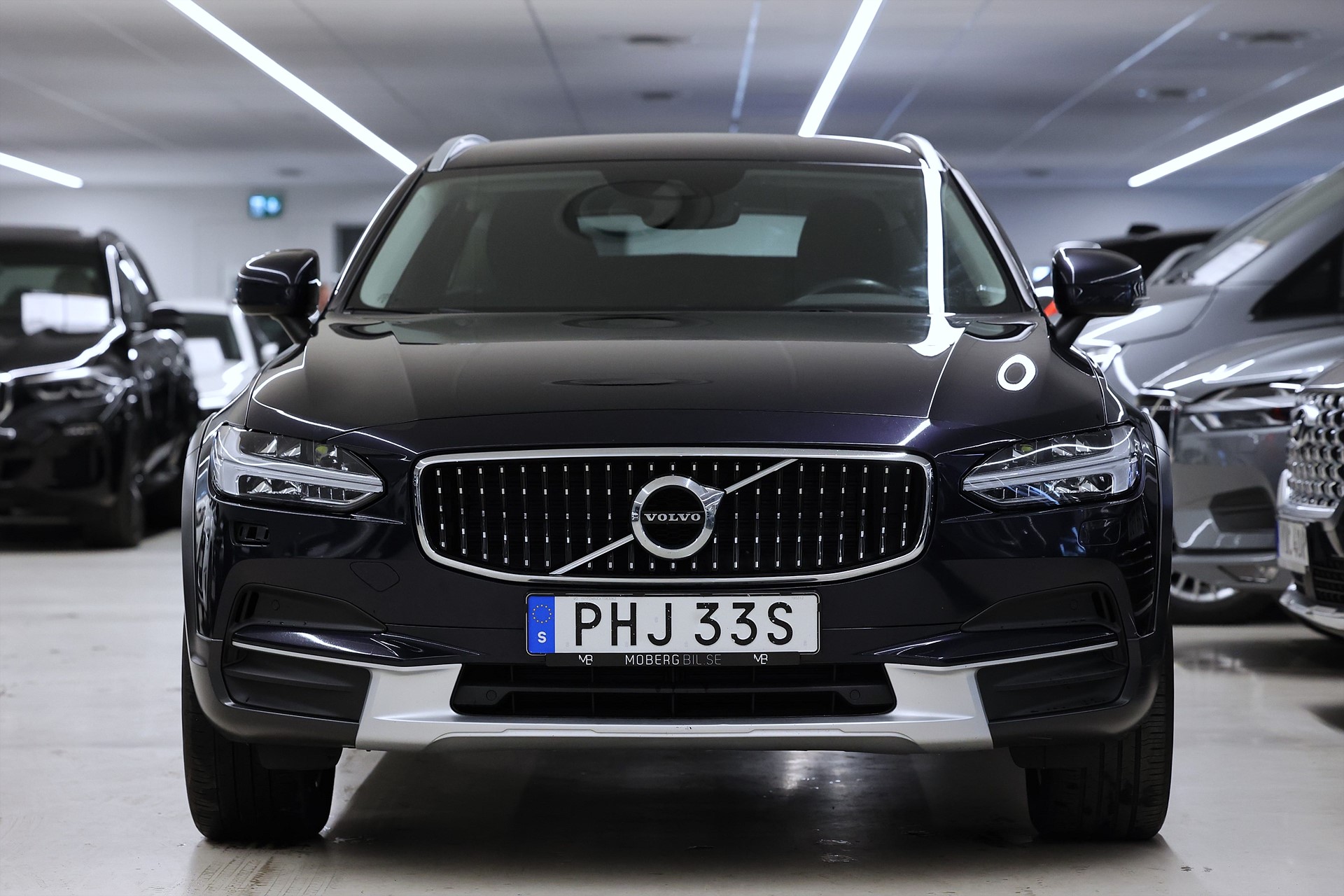 Volvo V90 Cross Country D4 AWD 190hk Momentum Navi Värmare