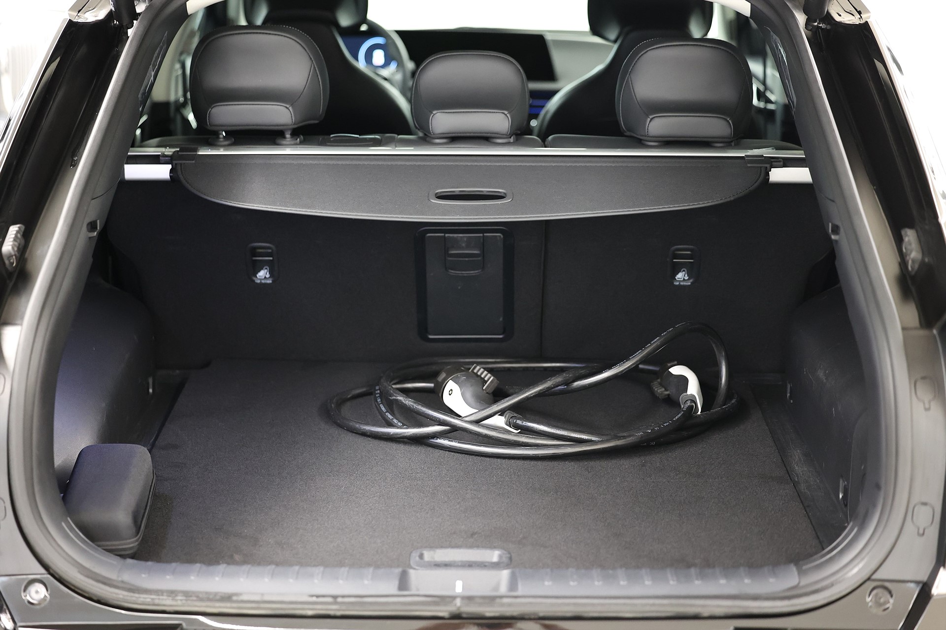 Kia EV6 AWD 77.4 kWh 325hk Inklusive Plus Skinn 360-Kamera Navi