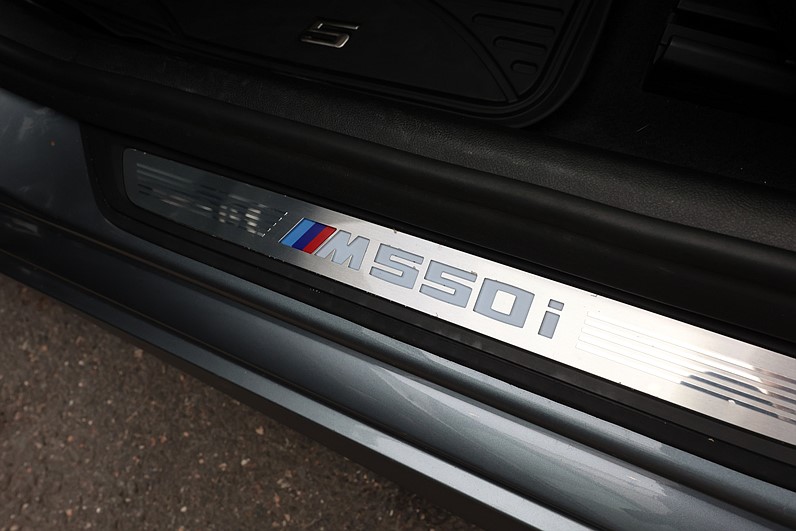 BMW 550i xDrive Sedan 462hk Ultimate Edt. B&W Taklucka SE UTRUSTNING